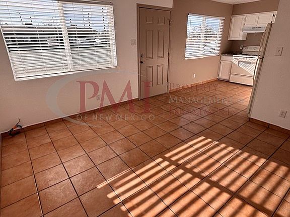5th image of 2105 S Espina St #4