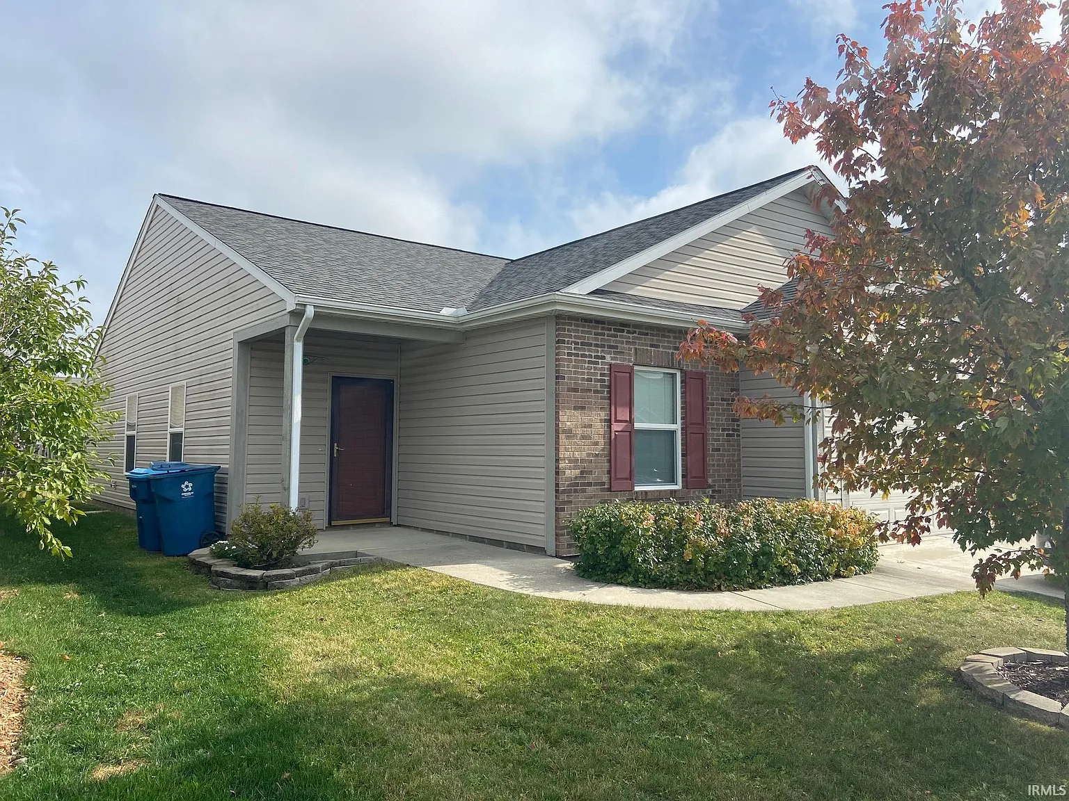 3 bed, 2.0 bath, 1412 sqft, $1,800 — Photo 1