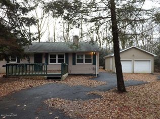 11 Pine Tree Rd, Albrightsville, PA 18210
