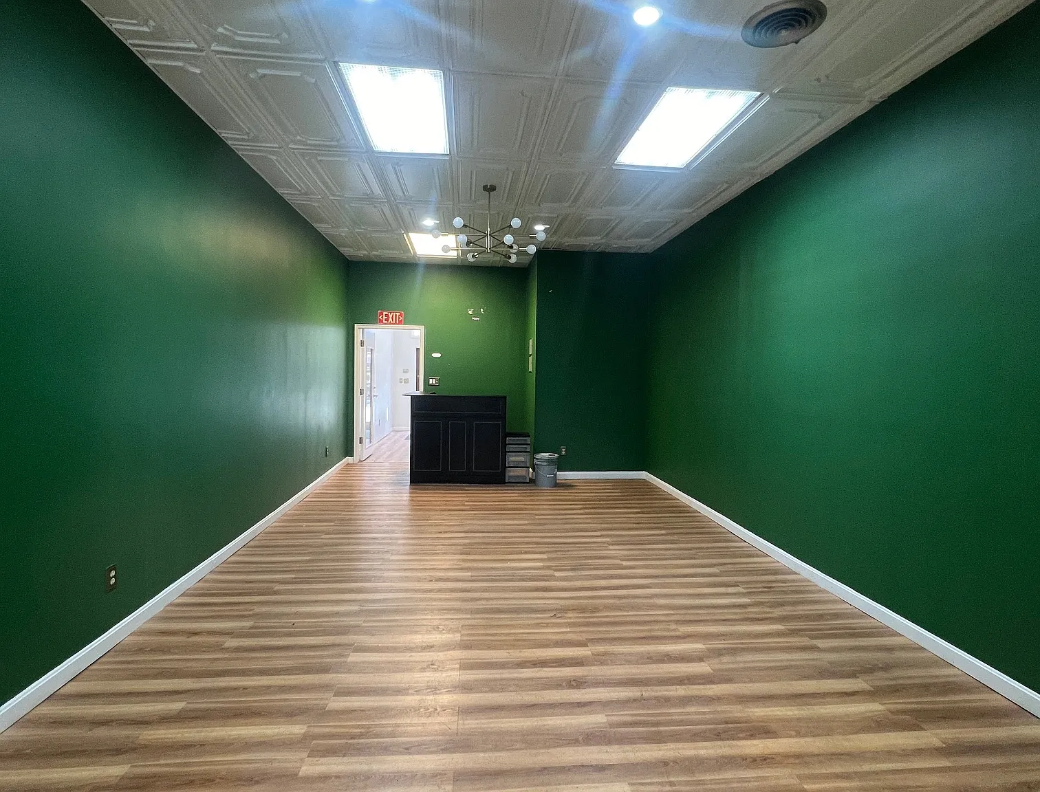 327-331 Main Street (6 Chapin Street) - 331 - Commercial Space — Photo 3
