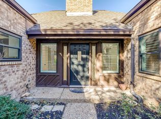 4201 Clear Lake Cir, Fort Worth, TX 76109