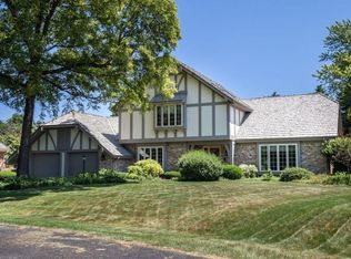 15 Applewood Ct, Racine, WI 53402