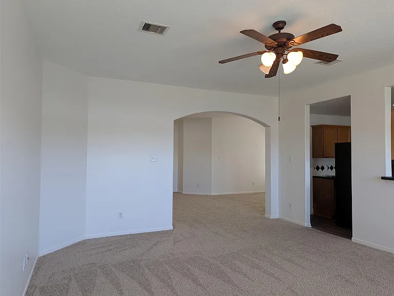 5618 Savannah Woods Ln — Photo 34