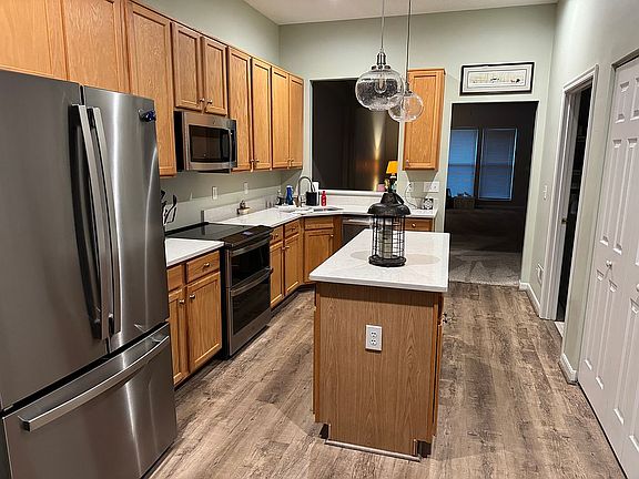 2nd image of 4149 Woodsly Dr