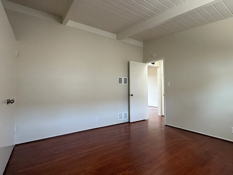 415 S Baldwin Ave #2 — Photo 16