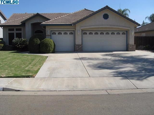 1st image of 2320 S Beech Dr