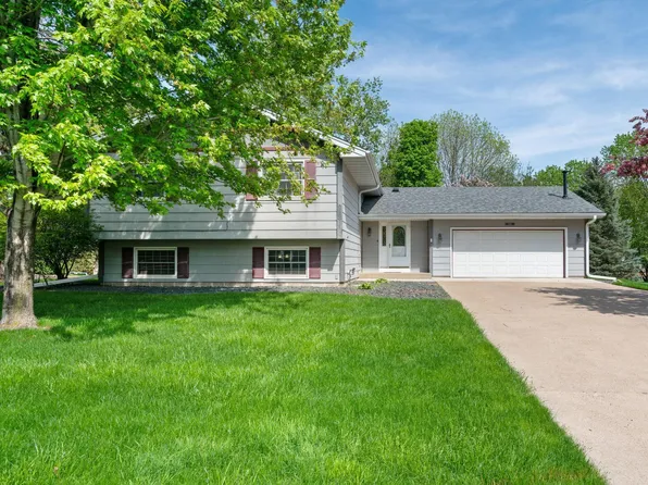 8304 Cooper Way E, Inver Grove Heights, MN 55076