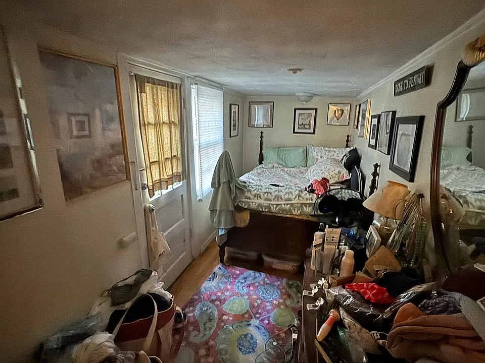 17A Joy St