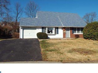 91 Harmony Rd, Levittown, PA 19056