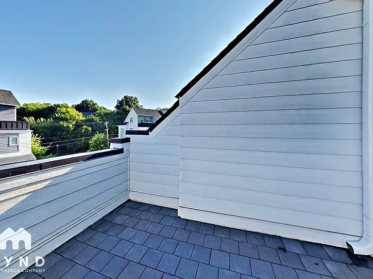 586 W End Dr — Photo 18