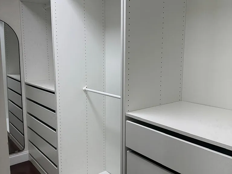 Upstairs master bedroom - closet (2)