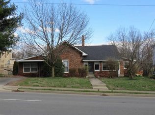 420 S 4th St, Danville, KY 40422