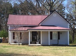 356 Pine Dr, Greer, SC 29651