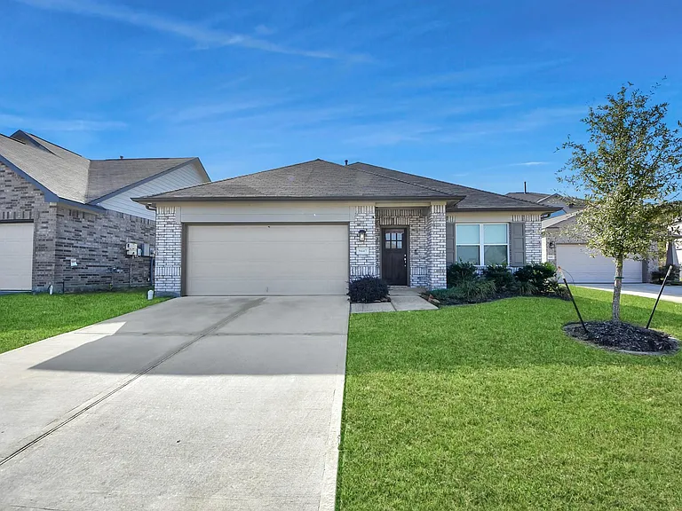 9447 Klein Ln — Photo 2