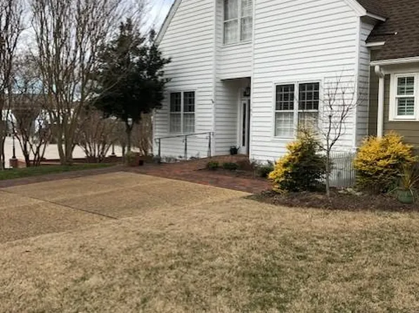 103 Chischiak Watch, Yorktown, VA 23690