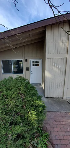 1509 Oak Ave Photo 1