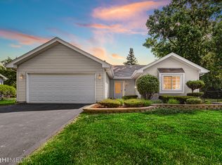 2610 Dorothy Dr, Aurora, IL 60504