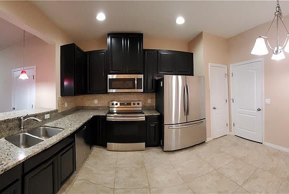 4th image of 5202 Bay Isle Cir