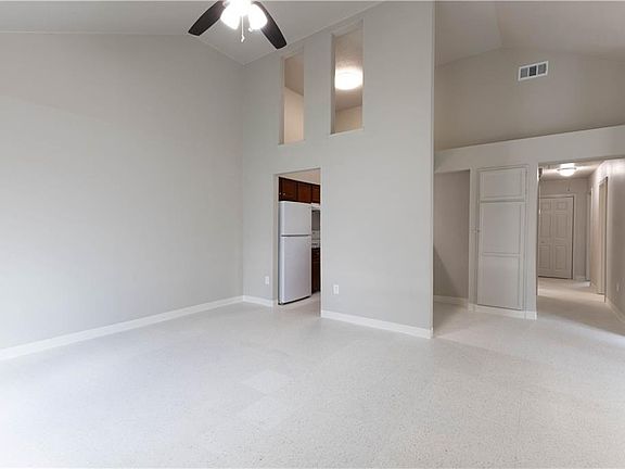 3rd image of 3021-23 Sienna Dr