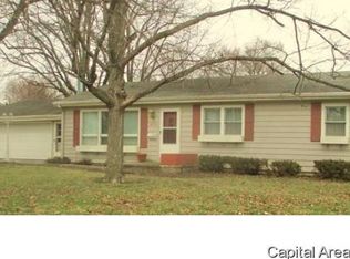 902 Freedman St, Jacksonville, IL 62650