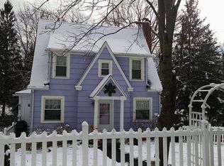 2 Washington Ave, Ridgefield, CT 06877