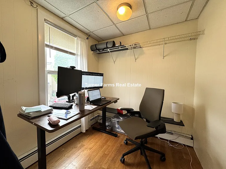 30 Wordsworth St #2F — Photo 17