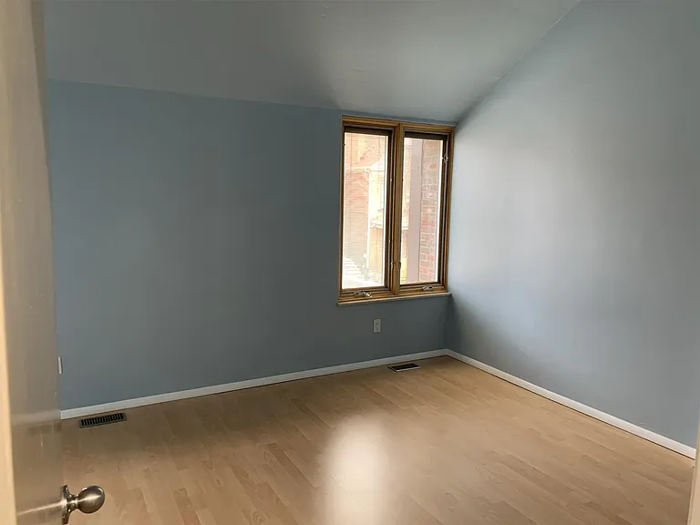 710 Copeland St #1-16 — Photo 9