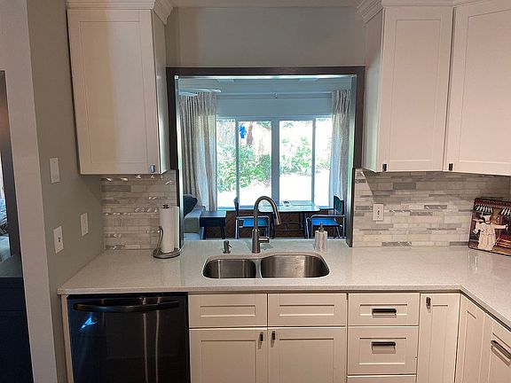 3rd image of 679 Nieves Ln