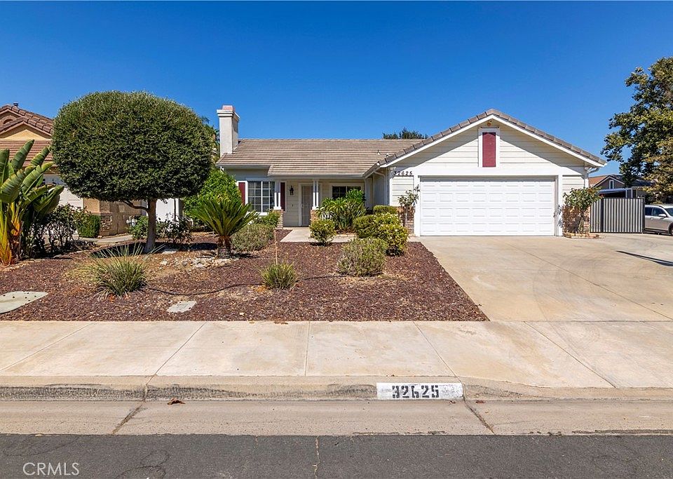 1st image of 32625 Cherrywood Ln
