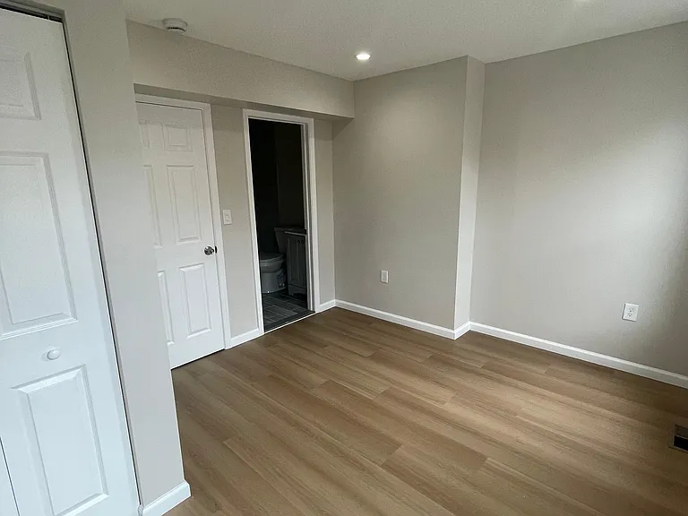 2038 Orleans St — Photo 13