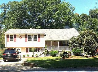 497 Snake Hill Rd, Glocester, RI 02857