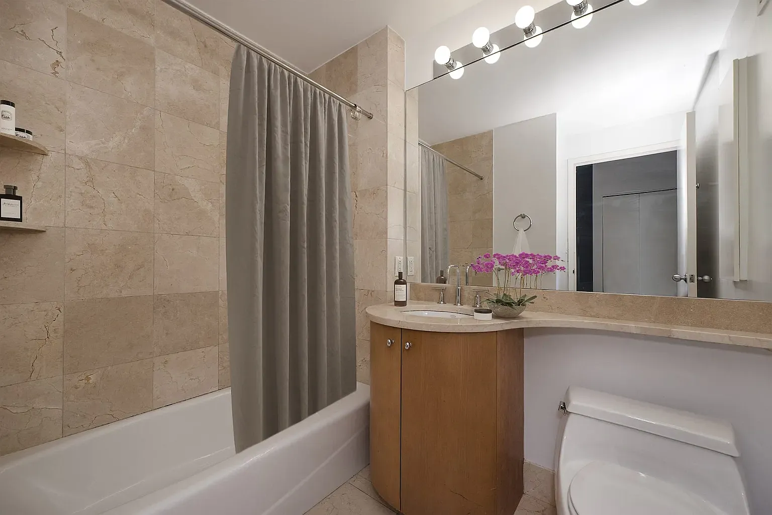 222 East 34th Street — Photo 4