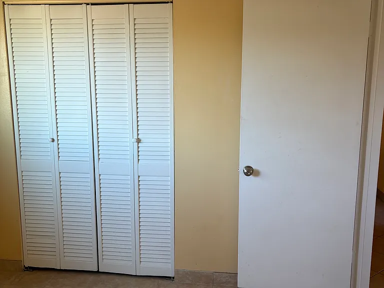 4417 W Bonanza Rd — Photo 18