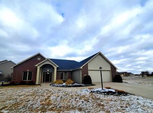 2127 Balboa Dr, Fort Wayne, IN 46814