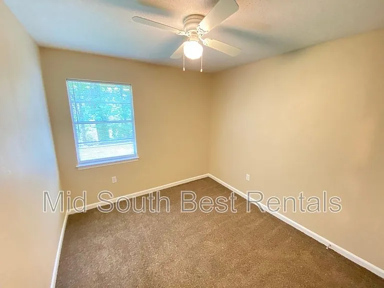 4294 Elmridge St — Photo 3