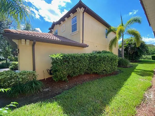 210 Winding River Trl — Photo 3