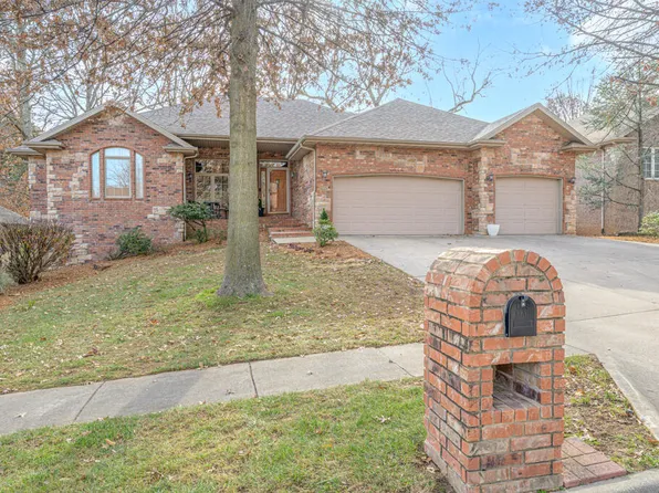 2992 W Nottingham Street, Springfield, MO 65810