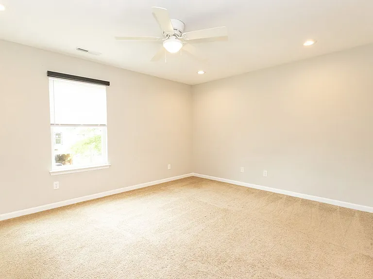2106 Duncan Ave #104 — Photo 10