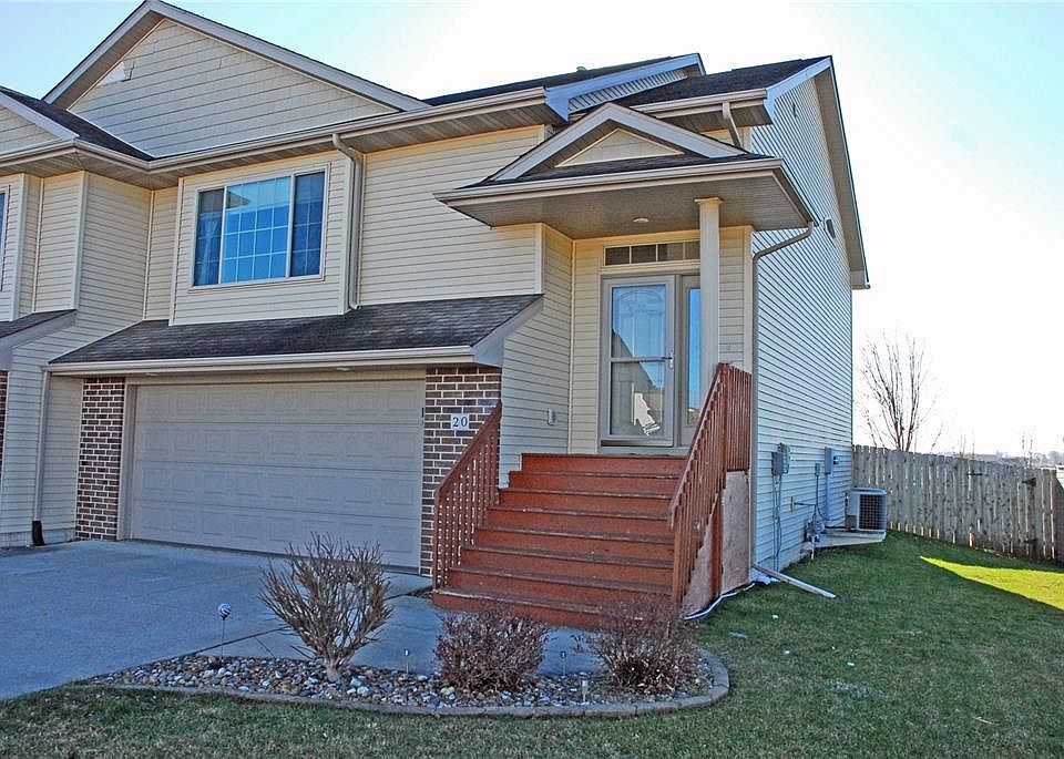 1st image of 20 Cattail Ln
