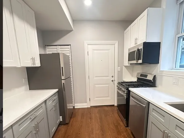 1155 W Lunt Ave #2, Chicago, IL 60626