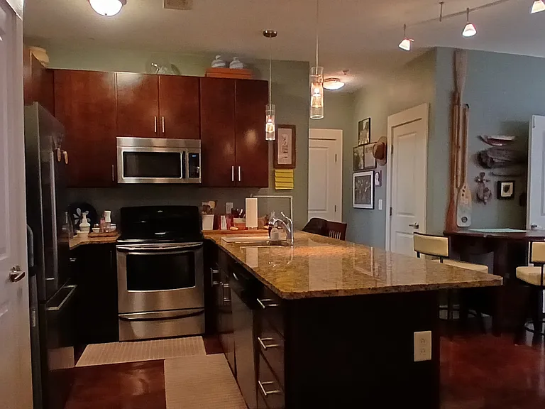 Looking towards kitchen from entryway