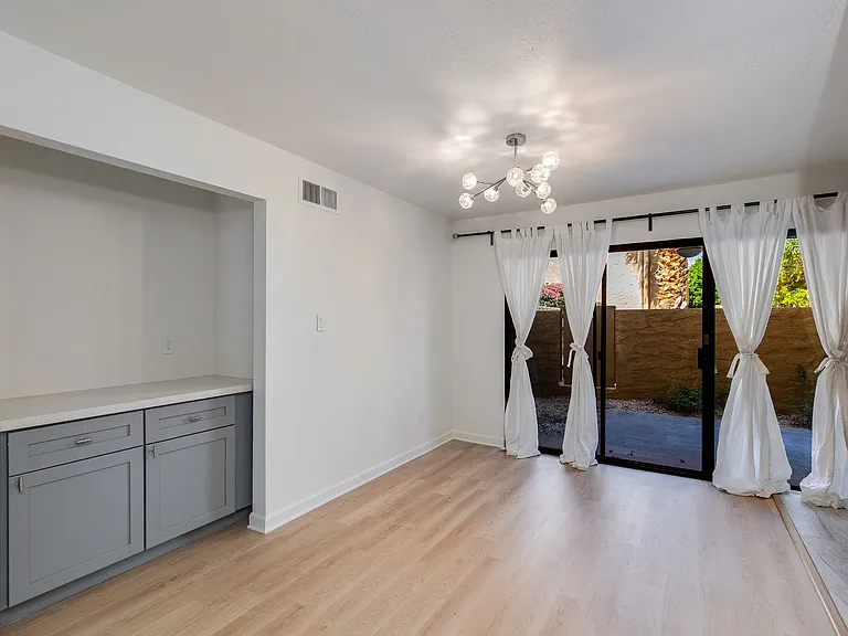 4950 N Miller Rd #116 — Photo 12