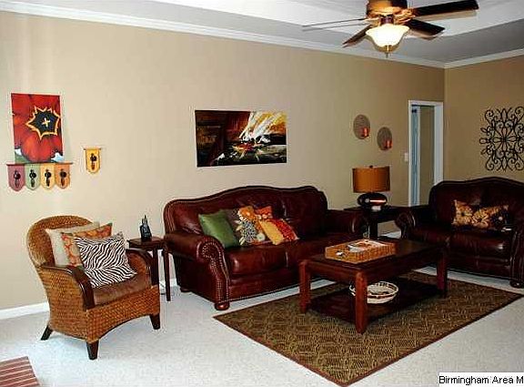 3rd image of 101 Wisteria Dr