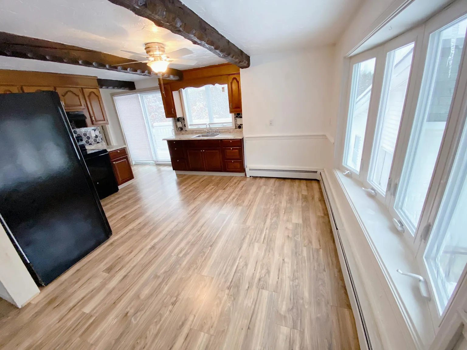 423 Main St — Photo 3
