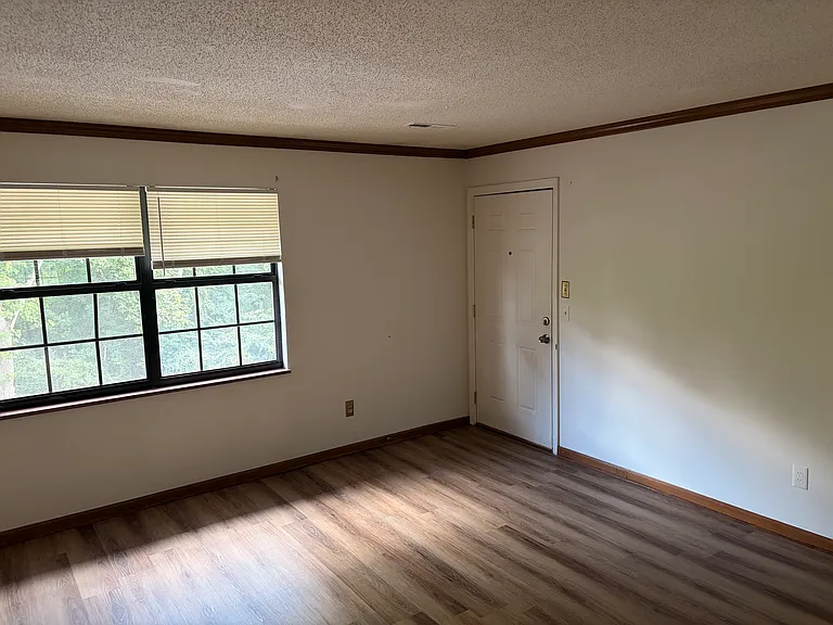 810 Highland Dr #1204 — Photo 5