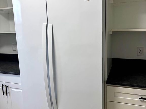 4th image of 115 High St Unit C