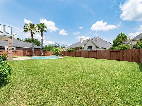It is always nice to have both yard and pool--a rare combination!
