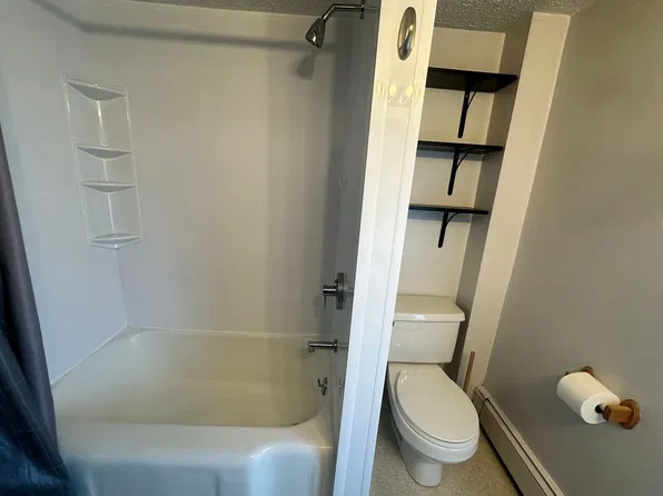 537 S 6th St, Lebanon, PA 17042