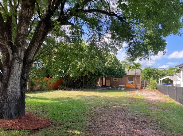 2315 Harding Street, Hollywood, FL 33020