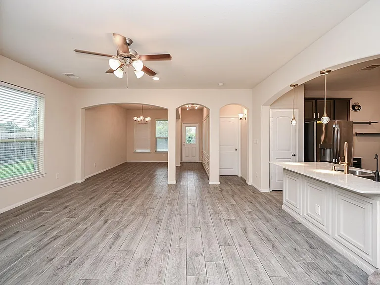 23919 Villa Lisa Dr — Photo 18